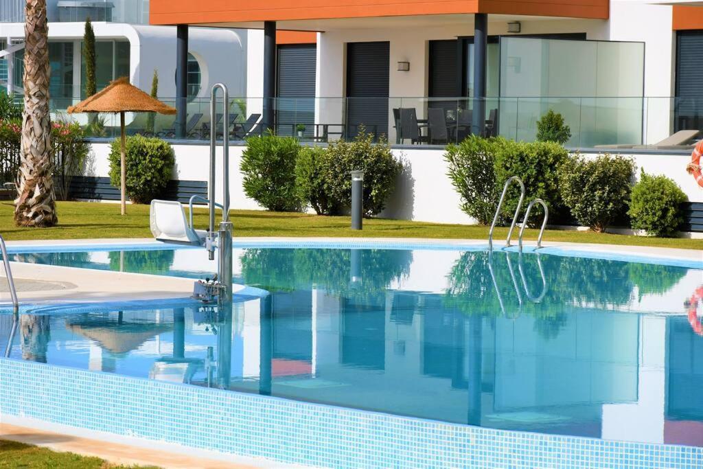 شقة Casa Kerr - Luxury Apt - Sleeps 9 - Los Boliches مالقة المظهر الخارجي الصورة